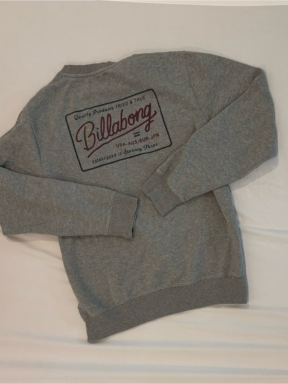 Billabong Grey Crewneck Sweatshirt with Burgundy Logo